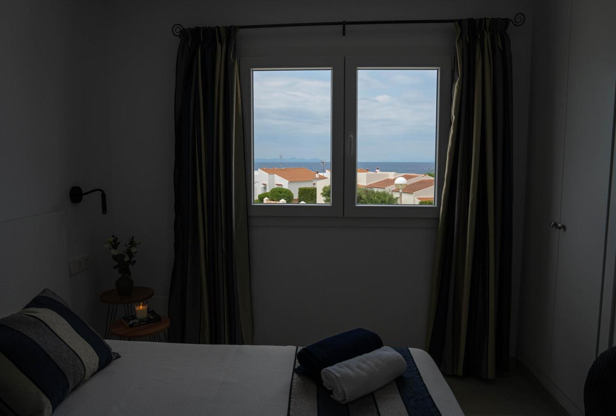 Sagitario Rymar Apartamentos Cala' en Bosch Bagian luar foto