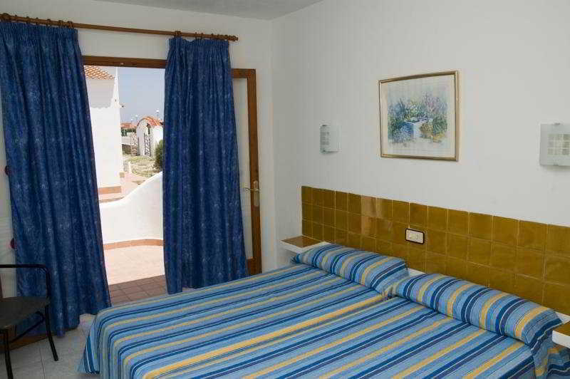 Sagitario Rymar Apartamentos Cala' en Bosch Bagian luar foto